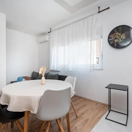 דירה With Wifi - 23521 זאדאר