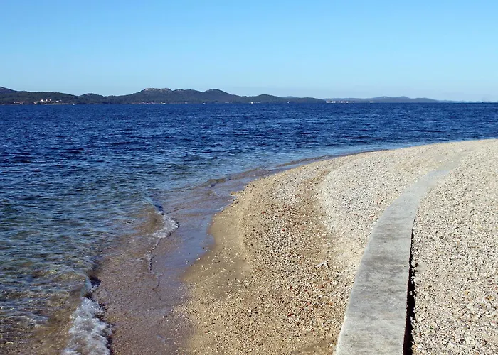 With Wifi - 23521 Appartamento Zara